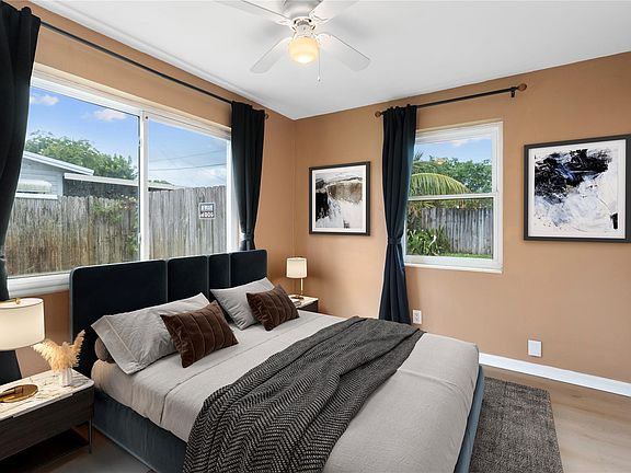 5th image of 3241 NE 14th Avenue