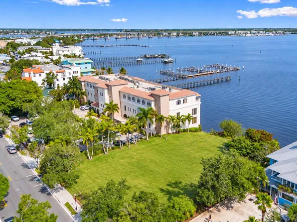 311 SE OSCEOLA Street, Stuart, FL 34994