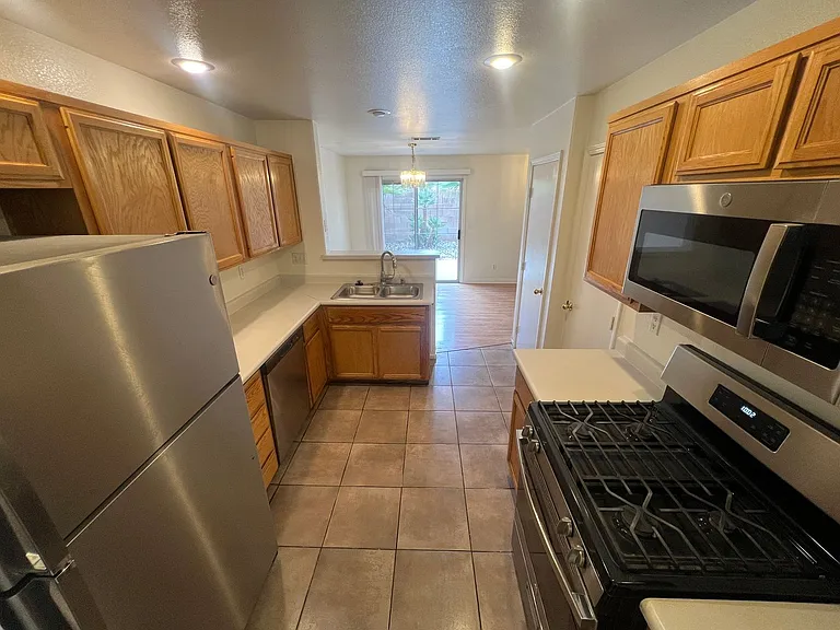 8112 Autumn Star Ave — Photo 9