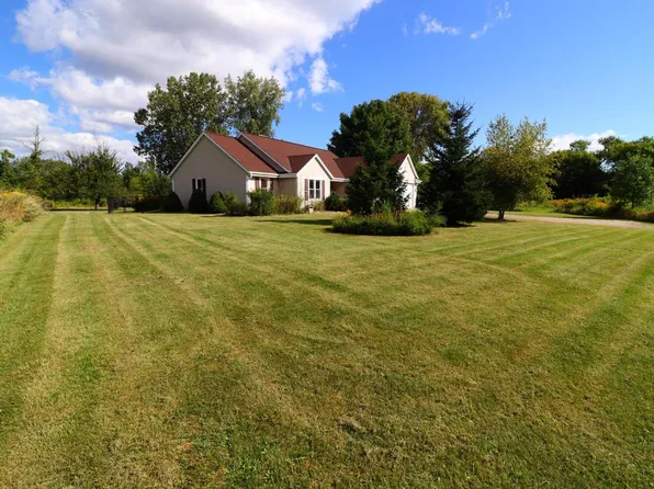 1330 East Forest Hill AVENUE, Oak Creek, WI 53154