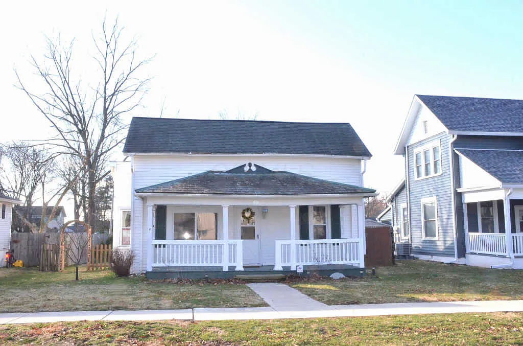 307 Park Ave photo 1