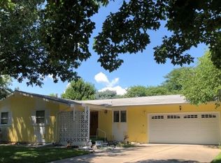 2916 Roma Ter, Manhattan, KS 66502