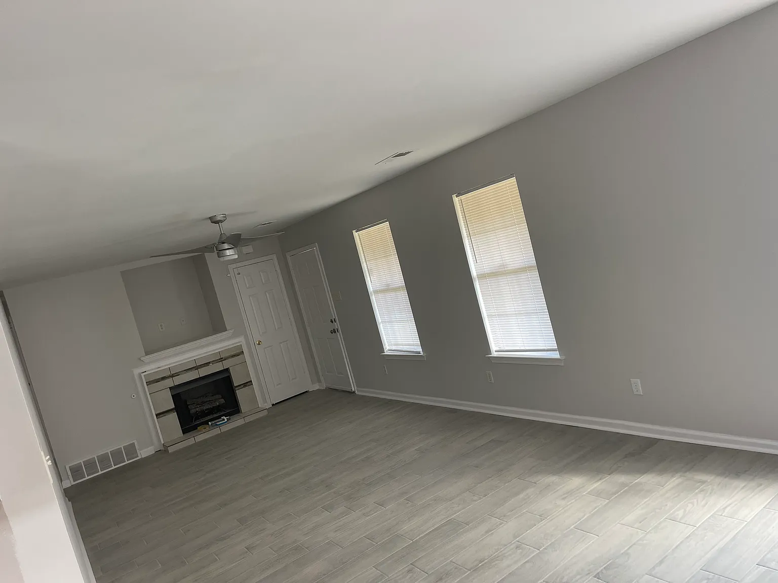 3 bed, 1066 sqft, $1,550 — Photo 4
