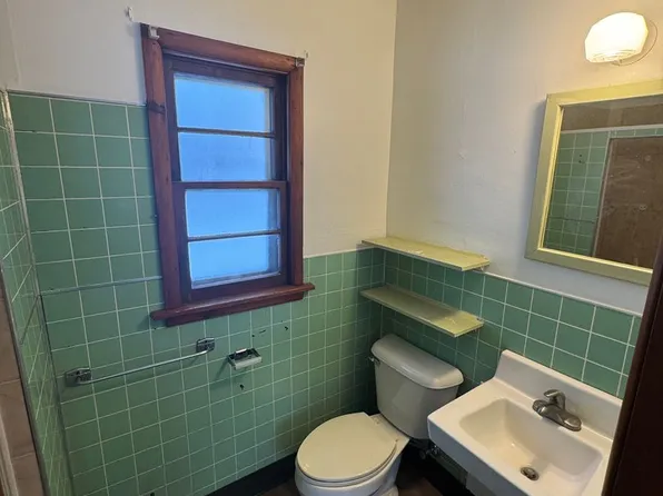 Highway 51 Apartments