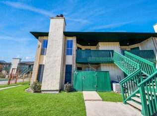 1516 Bay Area Blvd APT F8, Houston, TX 77058