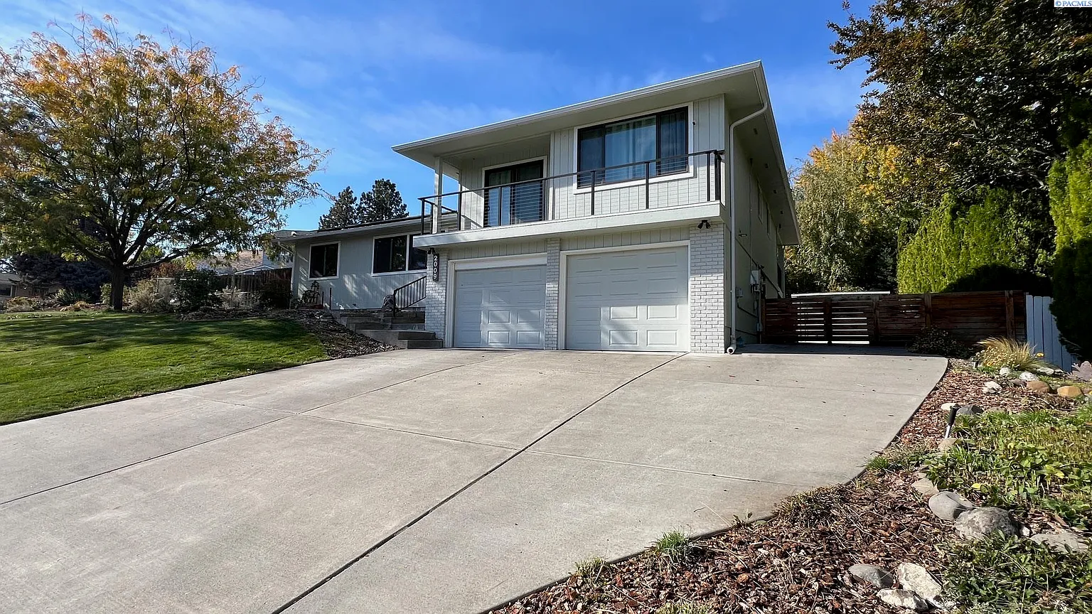 2009 Orchard Way photo 1