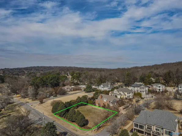 2910 Thornblade Pl SE, Huntsville, AL 35801