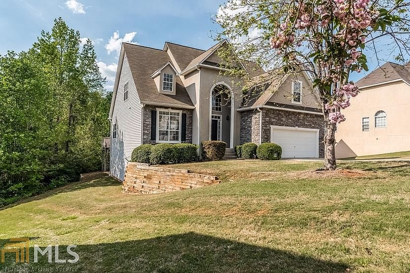 2nd image of 304 Little Gem Ct