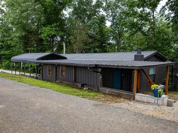 655 Mary Gardner Rd, Sparta, TN 38583