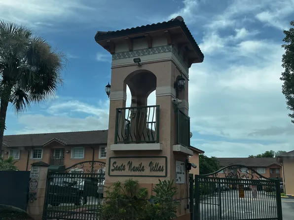 8414 NW 103rd St #E201, Hialeah, FL 33016