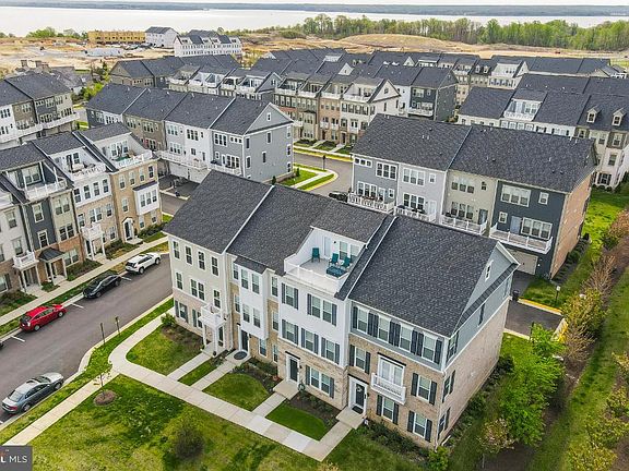 4th image of 2059 Alder Ln
