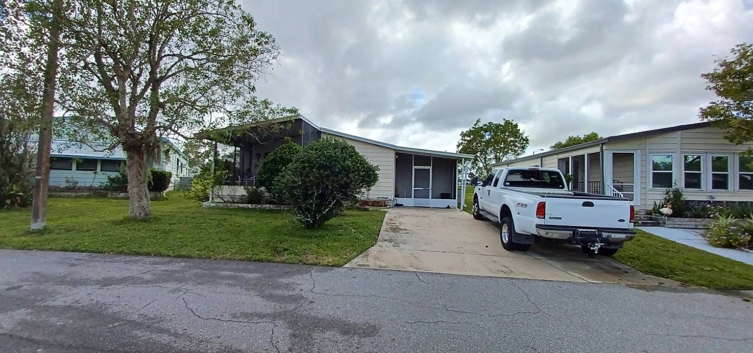 1961 Warwick Hills Dr #1084