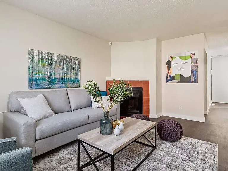 550 Rundlehorn Cir NE — Photo 53