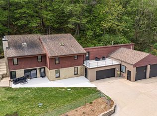 606 55th St NE, Rochester, MN 55906