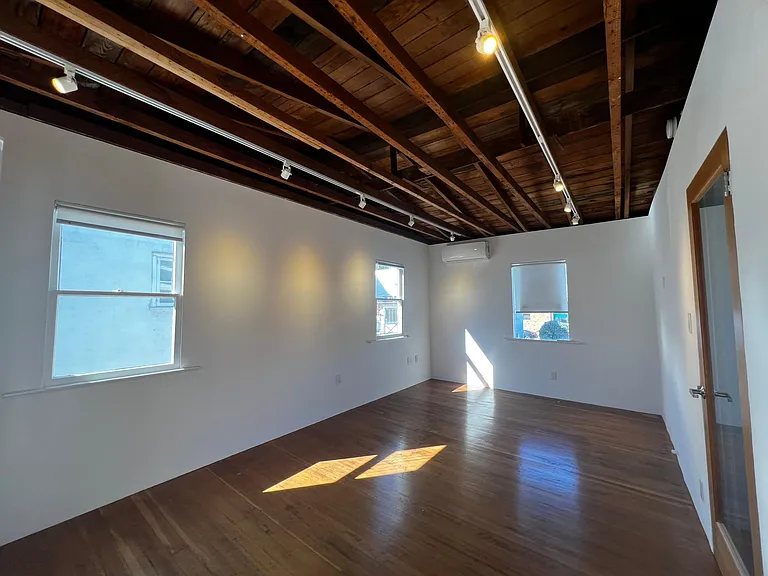 1413.5 Abbot Kinney Blvd — Photo 4
