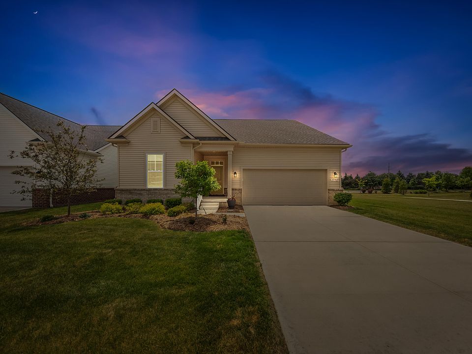 1st image of 3772 Park Creek Ln
