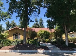 1516 W College Ave, Visalia, CA