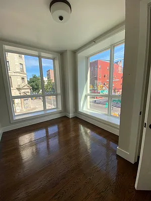 Rented by Lodger Corp | media 40