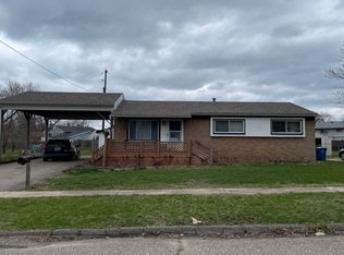 1001 Odessa Dr, Holly, MI 48442