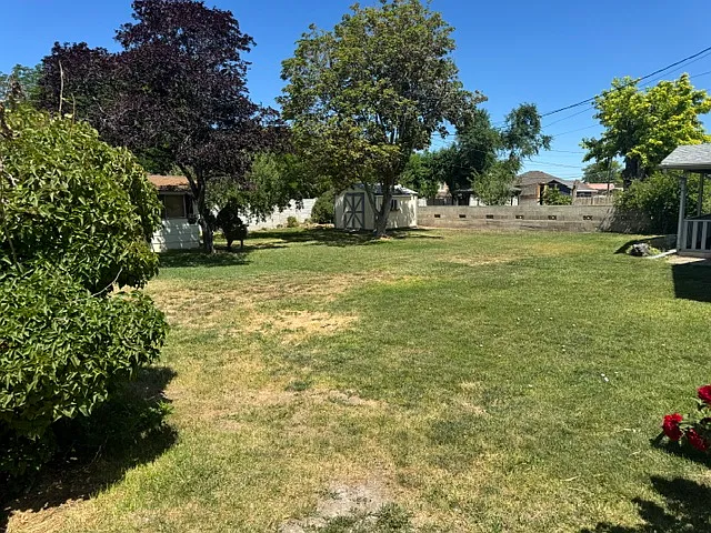 3628 S 3400 W — Photo 13