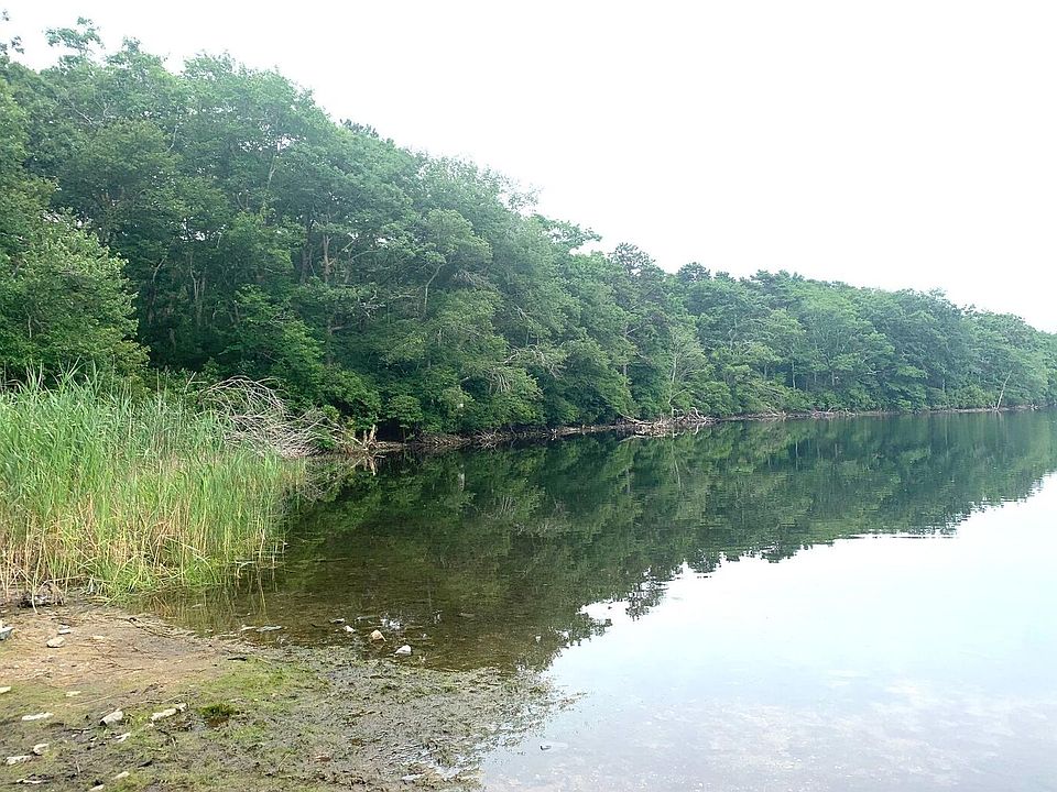 314 Pimlico Pond Rd, Mashpee, MA 02649 Zillow
