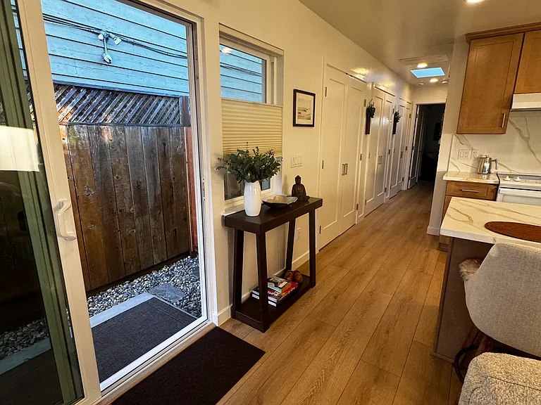 1917 Portola Dr — Photo 13
