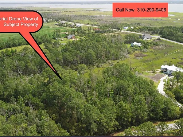 106 N Harbor Dr, Beaufort, NC 28516