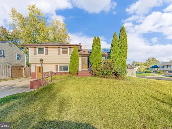 531 Estelle Ave, Blackwood, NJ 08012