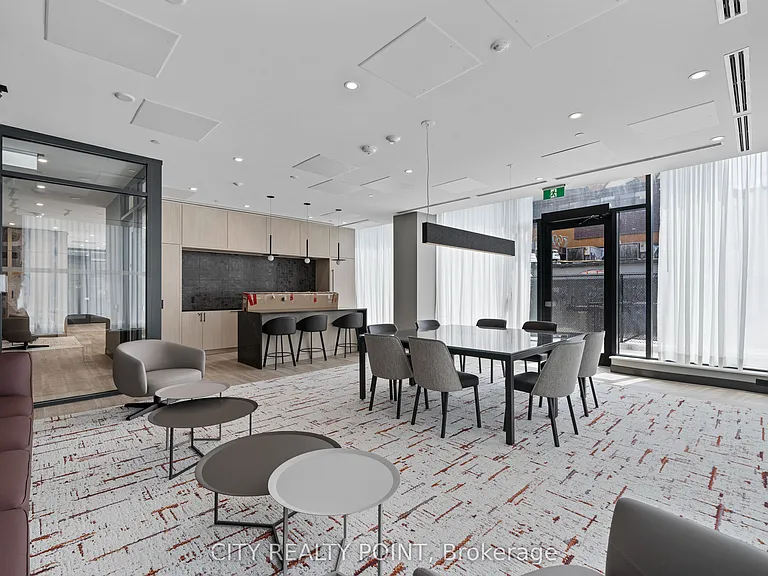 664 Spadina Ave #906 — Photo 15