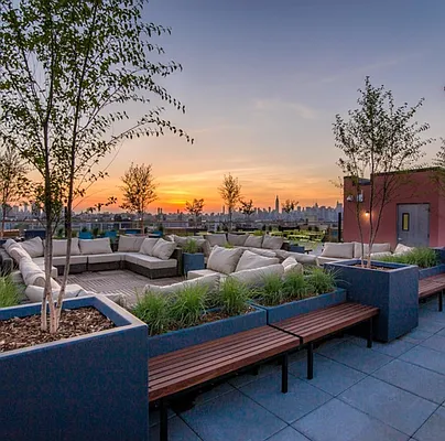 Rented by Nooklyn NYC LLC | media 130