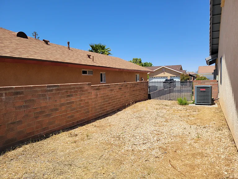 3072 Brenda Cir — Photo 7