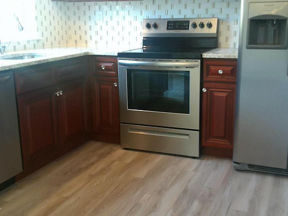 3rd image of 530C Sheffield Dr