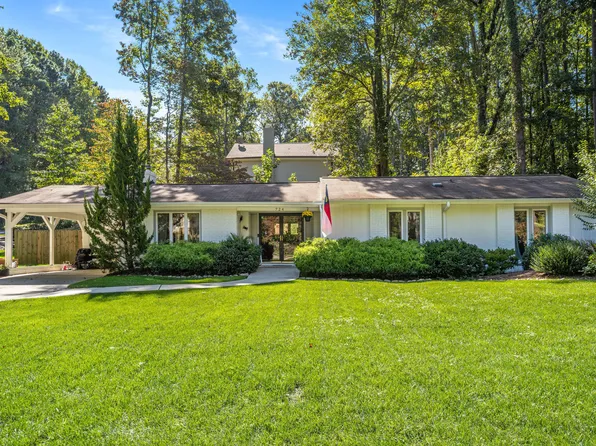 724 Hunting Ridge Rd, Raleigh, NC 27615