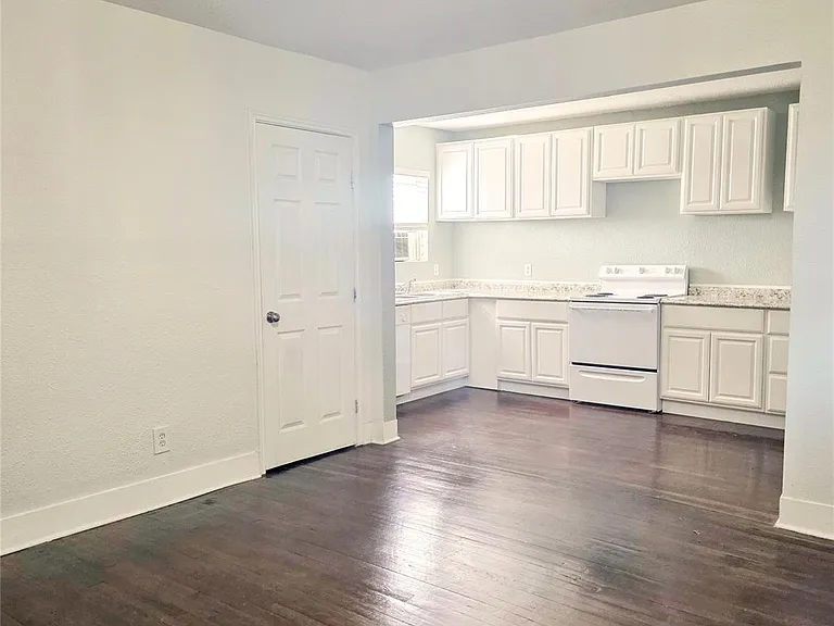 1552 Lombardy St #3 — Photo 2