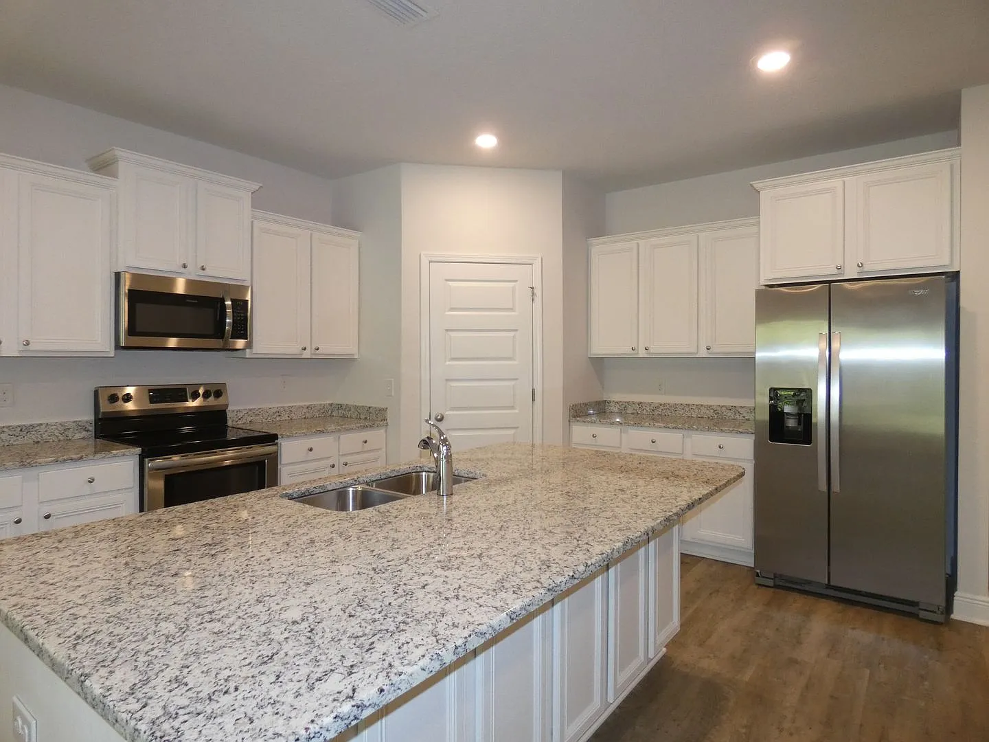 4-Bedroom Home - Hawks Landing — Photo 4