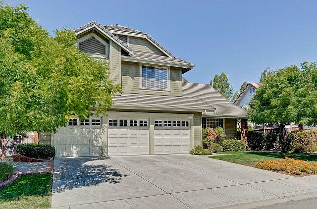 1st image of 48914 Tulare Dr