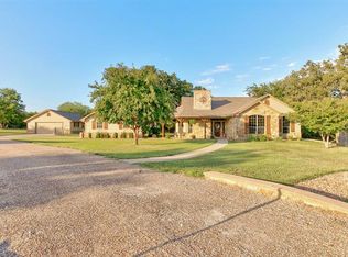 1101 Roadrunner Trl, Glen Rose, TX 76043
