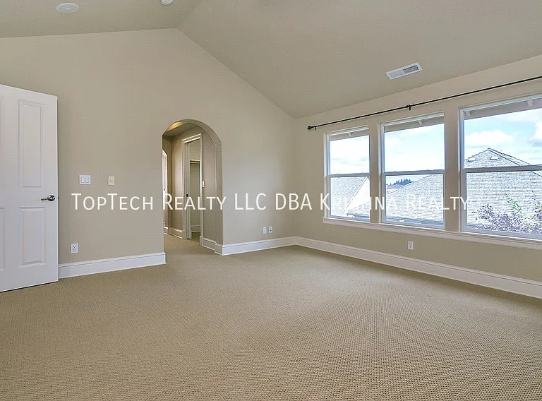 12649 NW Bayonne Ln — Photo 6