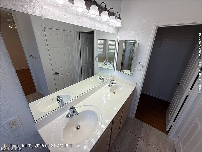 5984 Attavilla Dr — Photo 12
