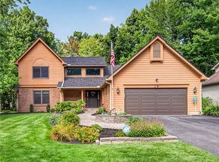 39 Wood Run Cir, Rochester, NY 14612