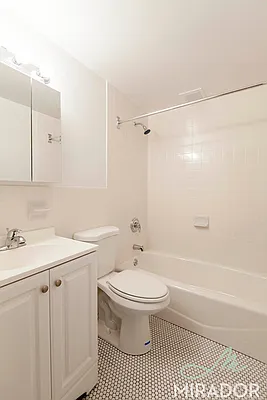 Rented by Mirador Real Estate | media 19