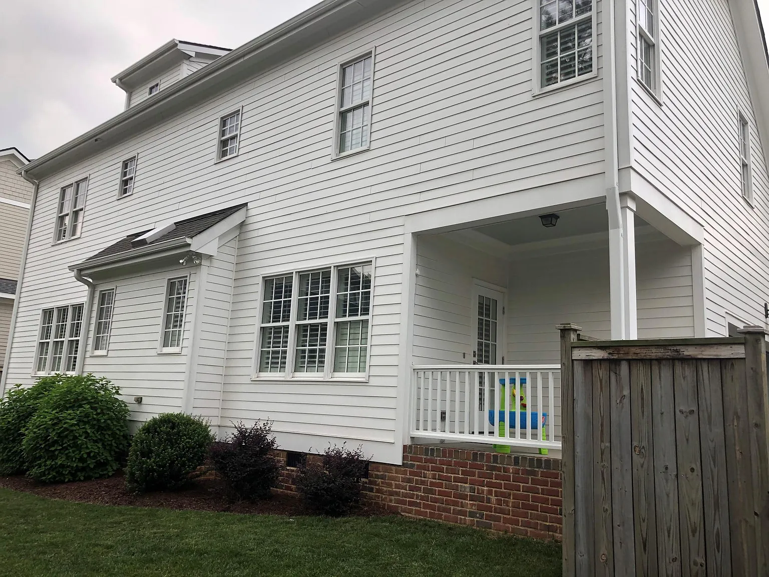 5 bed, 2978 sqft, $6,500 — Photo 2