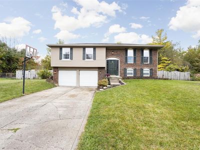 1223 W Greenbriar Dr, Greenwood, IN, 46142