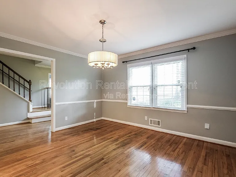 3288 Regalwoods Dr — Photo 7