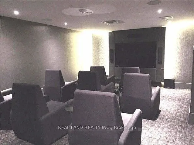 297 College St #1110 — Photo 14