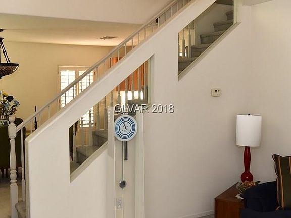5th image of 3429 Yorkminster St