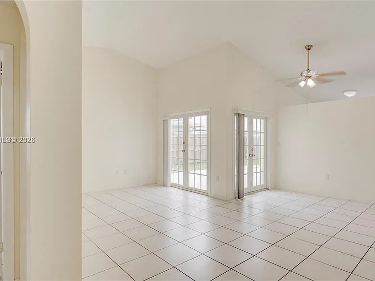 6410 SW 112th Pl — Photo 21