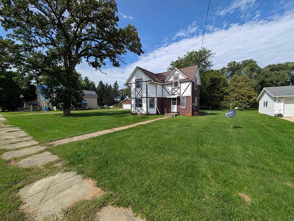 1st image of 605 Elm St