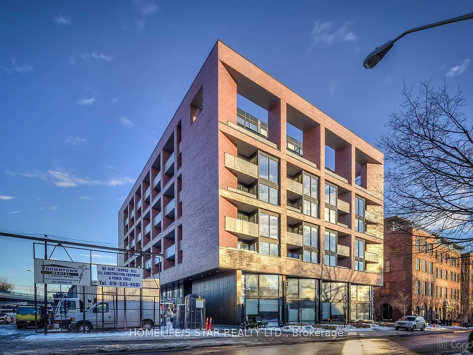 383 Sorauren Ave #310