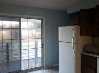 4073 Cottage Grove Rd, Uniontown, OH 44685